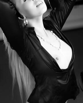 Public Photo of selena_miss